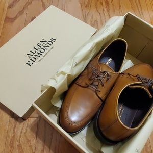 Allen Edmonds 8 3E Leather Dress Shoe